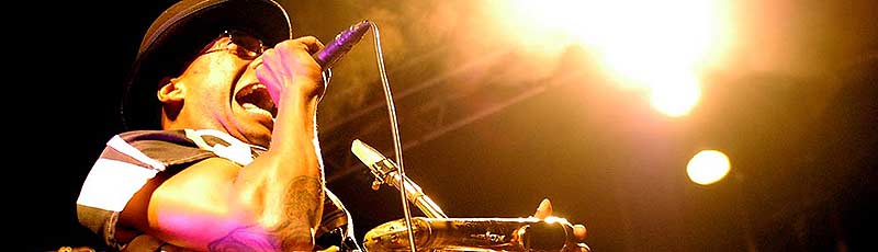Angelo Moore of Fishbone performs on stage