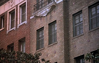 Exterior widnows of Jerry Seinfeld's apartment on his sitcom